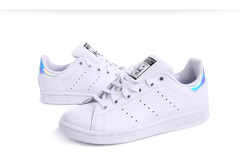 阿迪达斯 金标三叶草贝壳头板鞋 AQ6272 大童