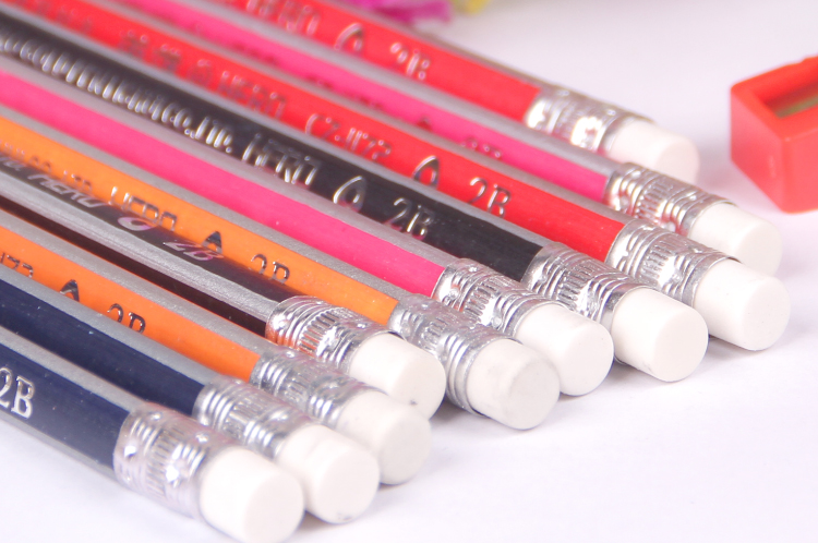 2b铅笔是0.05吗 833b1550968ca323fe6769a26c1073fc.jpg